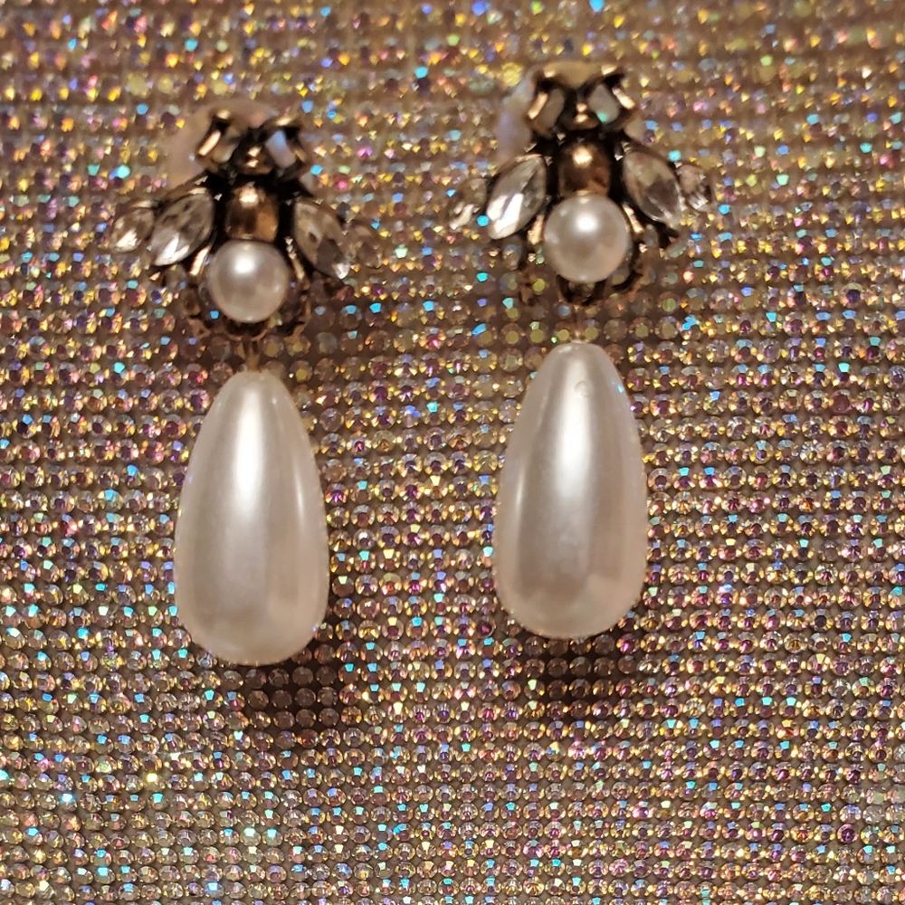 Pearl Drop Wasp Earrings